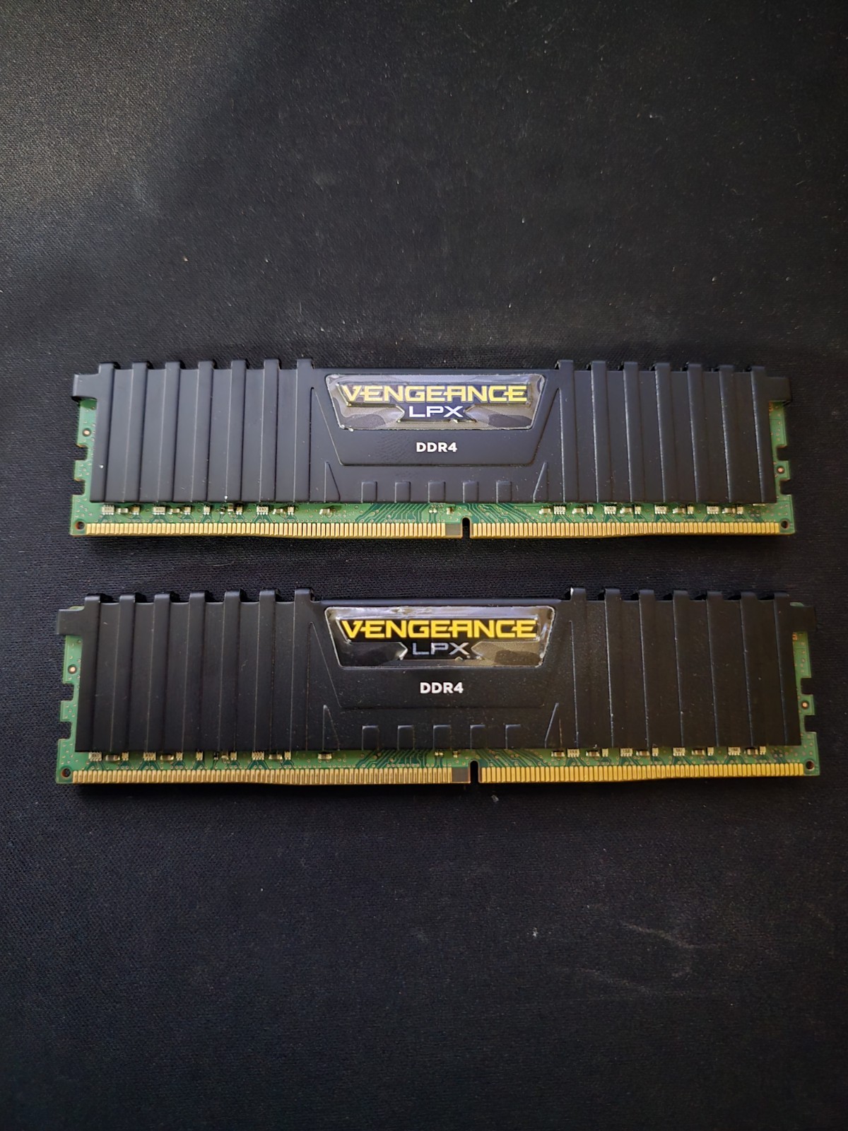 Corsair Vengeance LPX 32GB (2x16GB) DDR4-3200 RAM CMK32GX4M2L3200C16