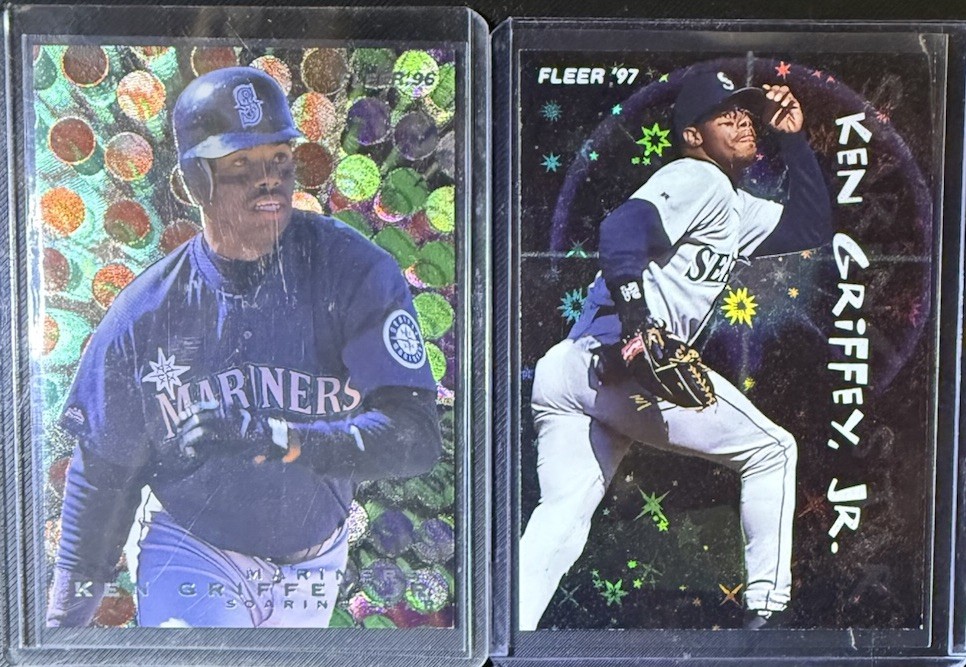 1996 + 1997 Fleer Soaring Star Ken Griffey Jr LOT (2 Cards) Seattle Mariners 1996 + 1997 Fleer Soaring Star Ken Griffey Jr LOT (2 Cards) Seattle Mariners