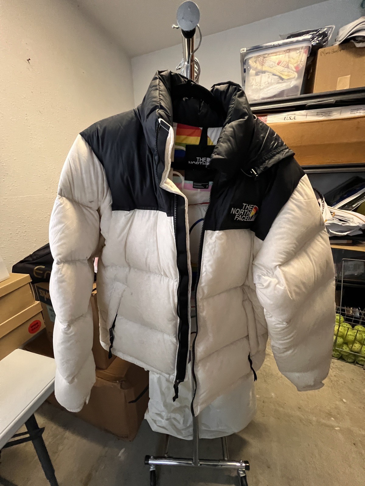 The North Face Gardenia White 1996 Retro Nuptse Pride 700 Down Men’s S