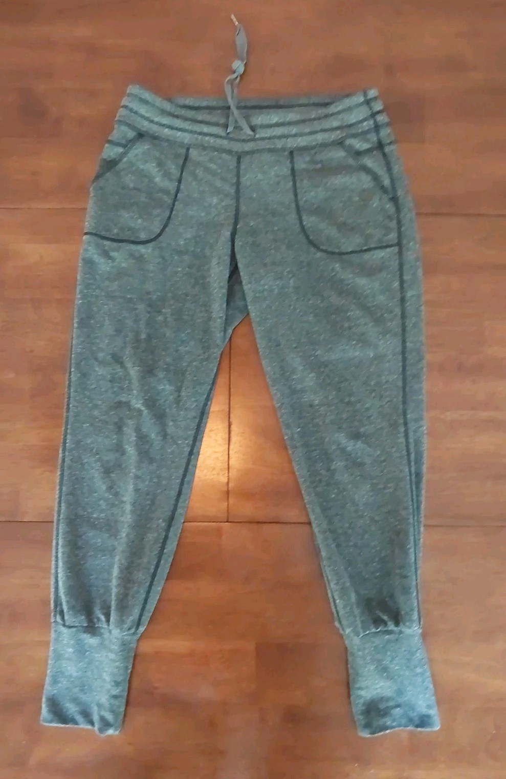 Athleta Womens Gray Fleece Drawstring Sweatpants Pockets Medium soft stretch