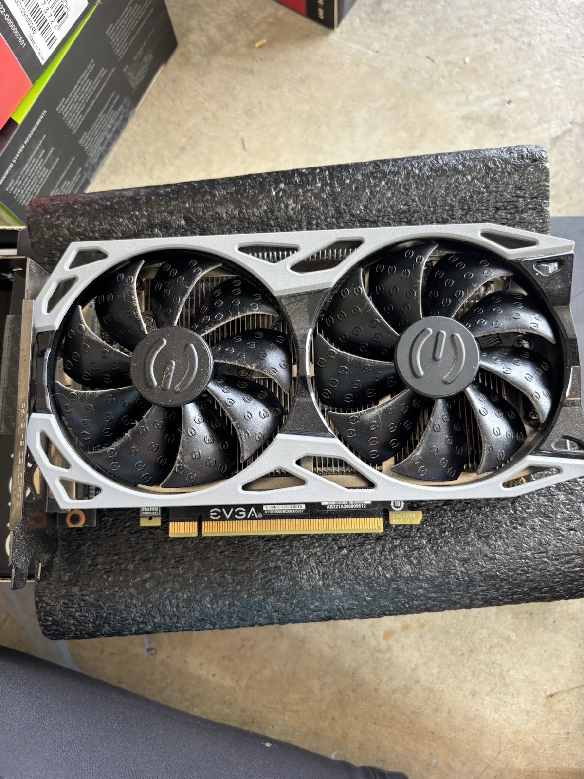 EVGA NVIDIA GeForce RTX 2060 8GB EVGA NVIDIA GeForce RTX 2060 8GB