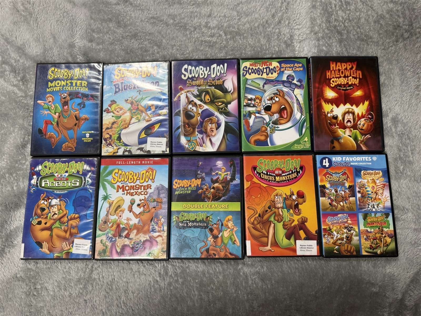 LOT OF 10 SCOOBY-DOO ORIGINAL MOVIES AND EPISODES GREAT COLLECTION LOT OF 10 SCOOBY-DOO ORIGINAL MOVIES AND EPISODES GREAT COLLECTION