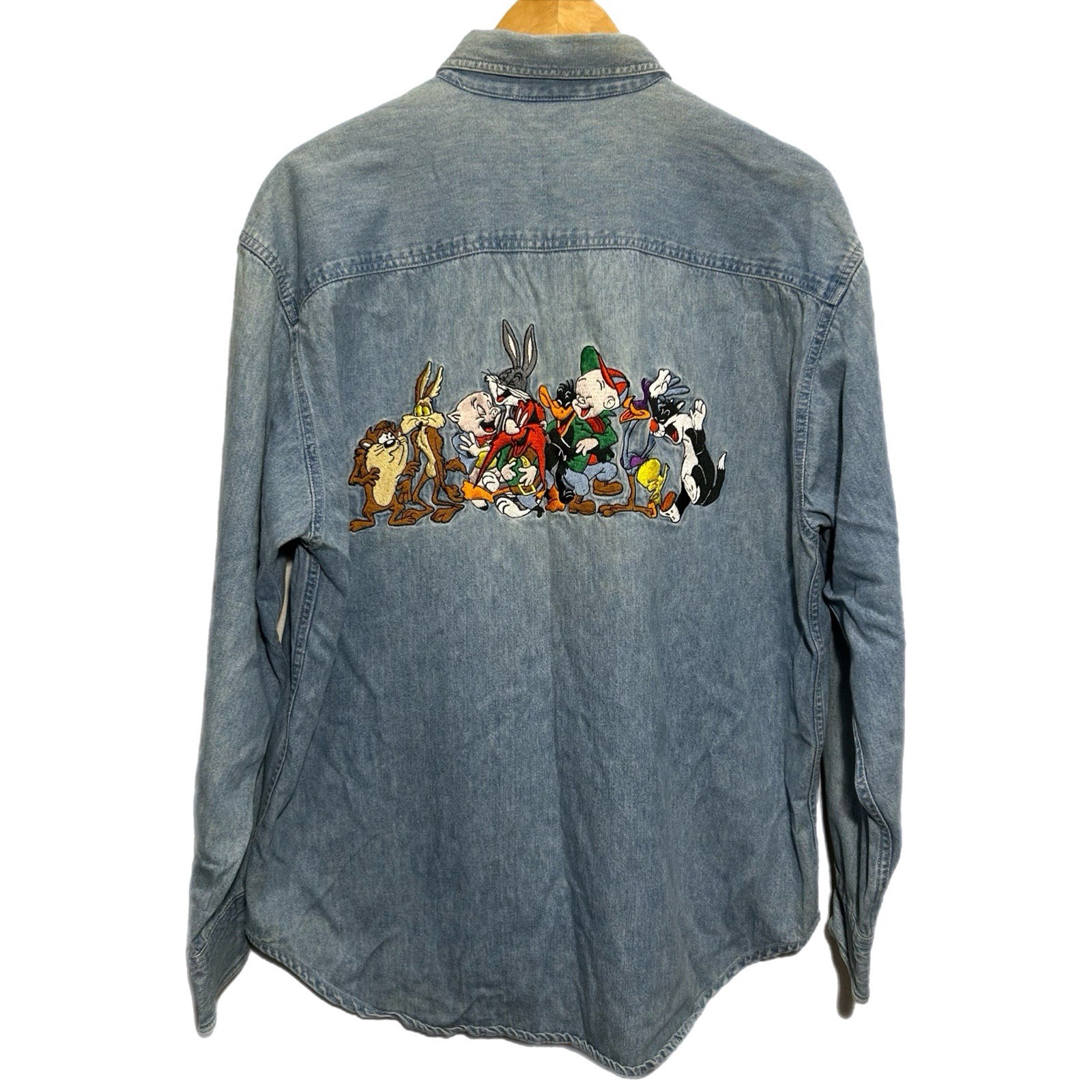 Vintage Looney Tunes Denim Shirt Mens L Blue Embroidered Cartoon Acme Clothing Vintage Looney Tunes Denim Shirt Mens L Blue Embroidered Cartoon Acme Clothing
