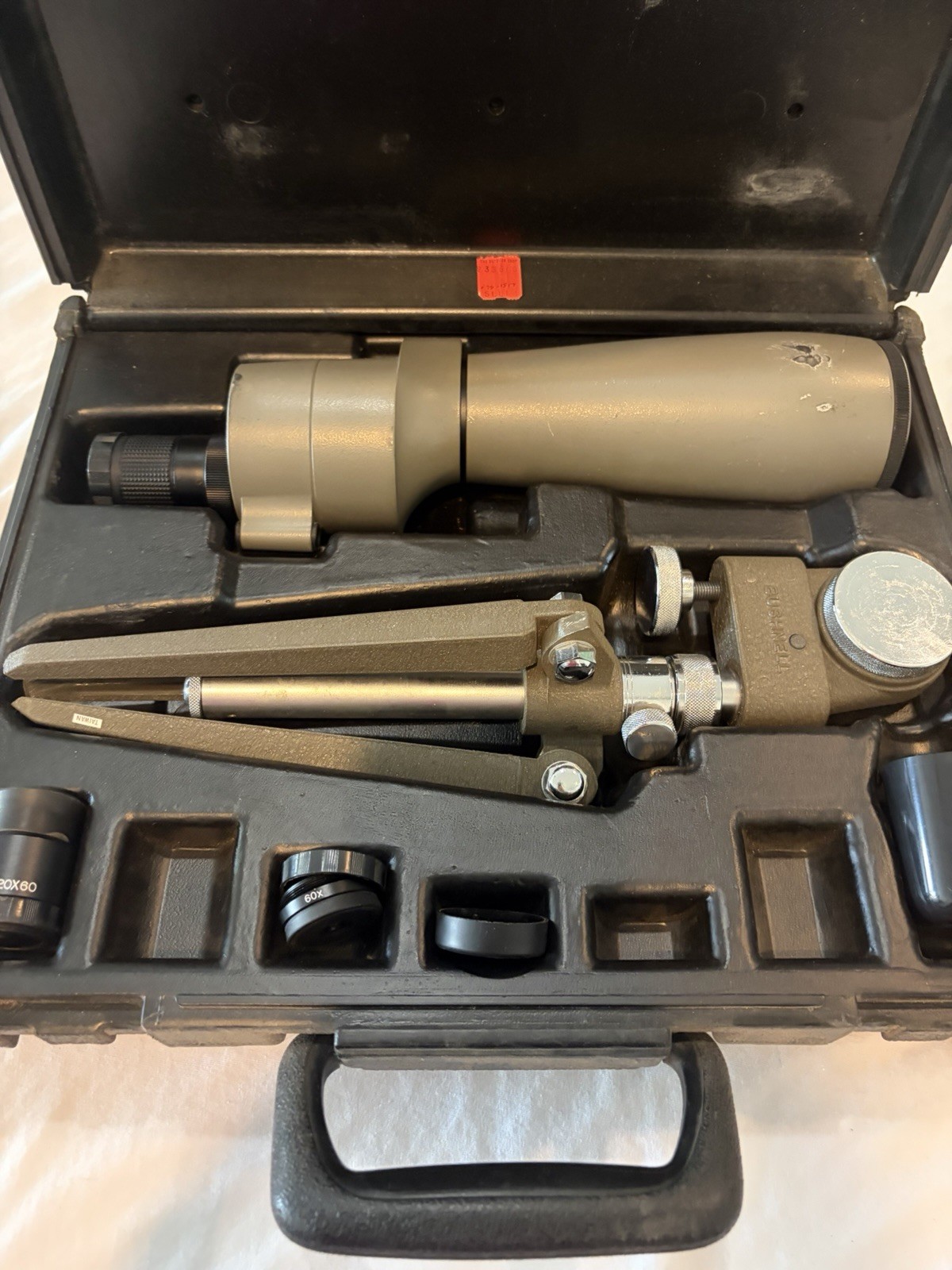 Vtg BUSHNELL SPACEMASTER II 60mm, 20X-45x, 15x SPOTTING SCOPE Case and Tripod