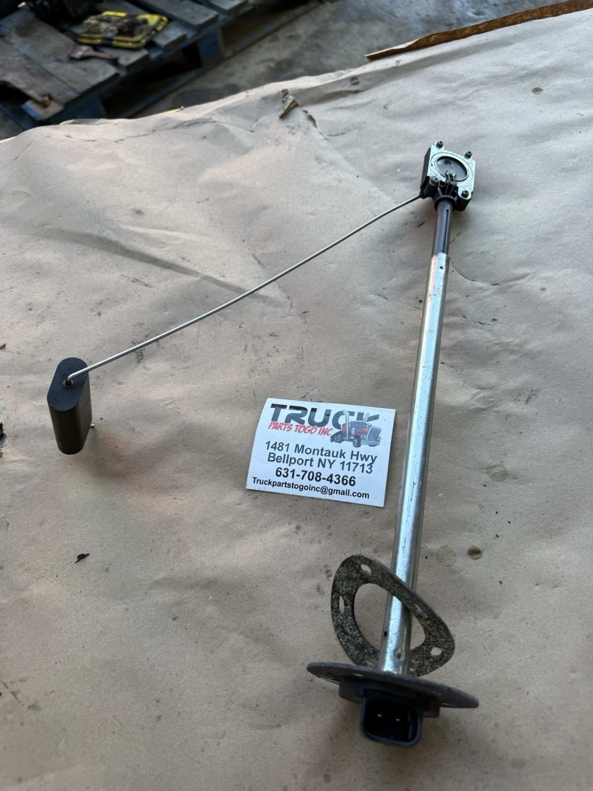 PACCAR FUEL LEVEL SENDING UNIT 5549 13715 26