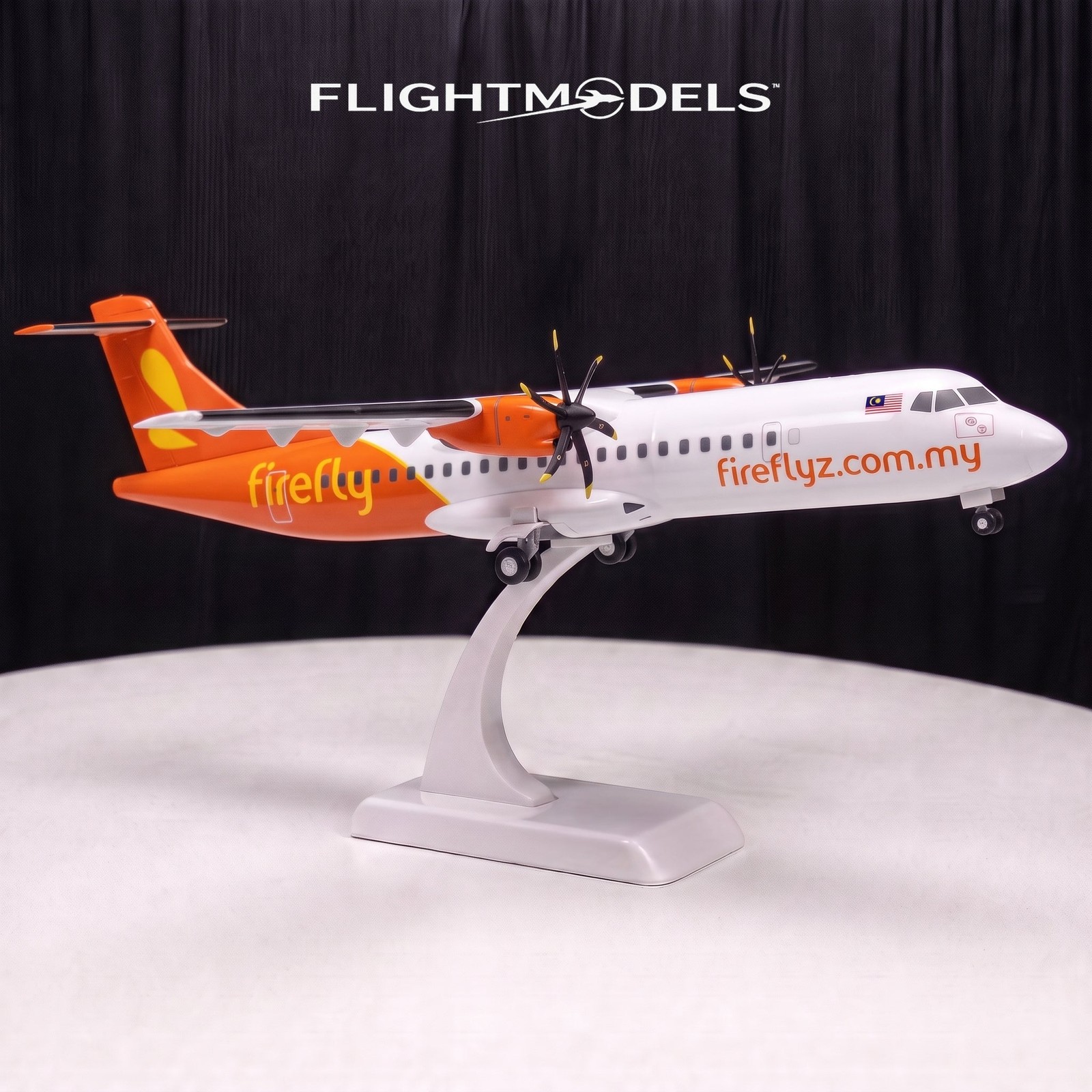 ATR 72 Firefly Airlines Diecast Model Plane Display Aircraft ATR 72 Firefly Airlines Diecast Model Plane Display Aircraft