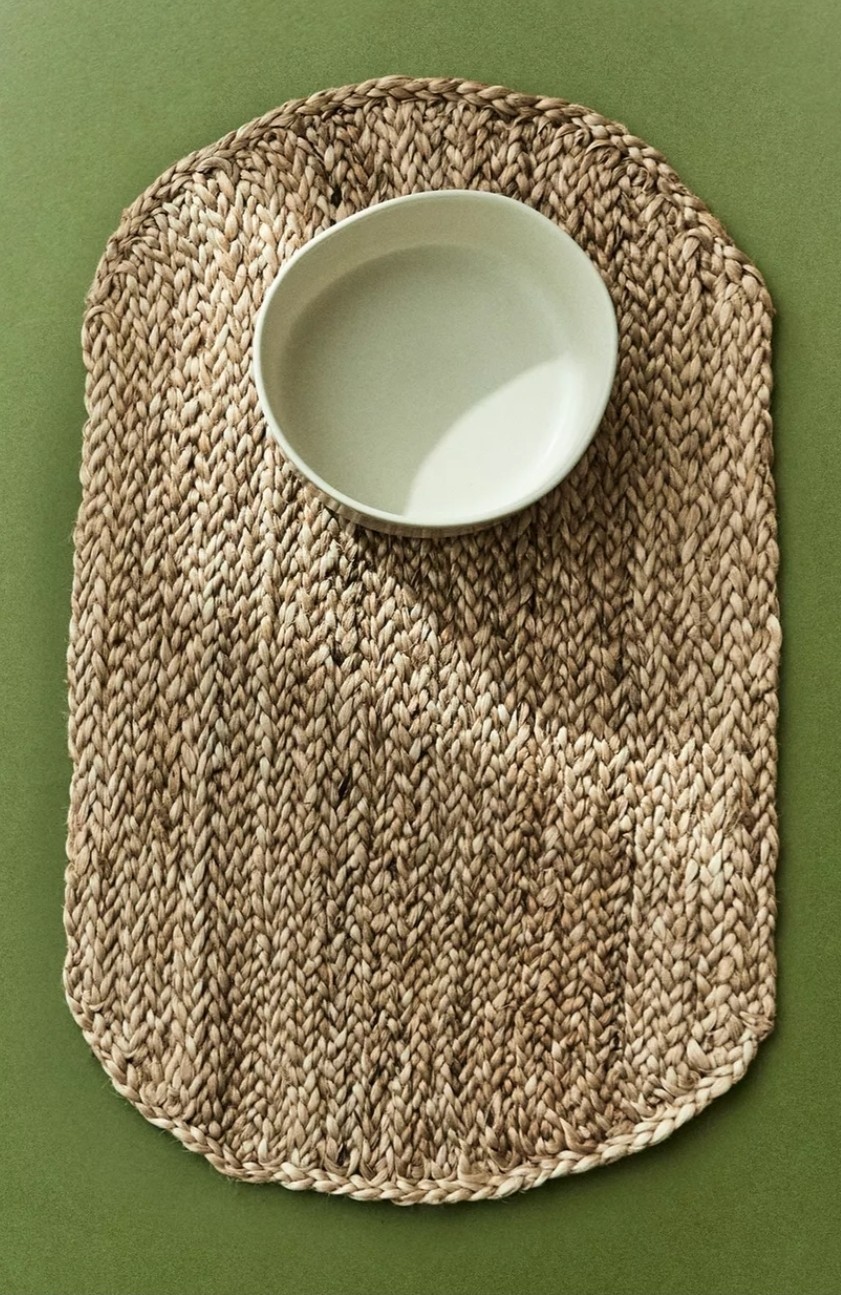 (2) NWT ZARA HOME WOVEN PLACEMATS Oval - Natural 30x50CM - 12x20\
