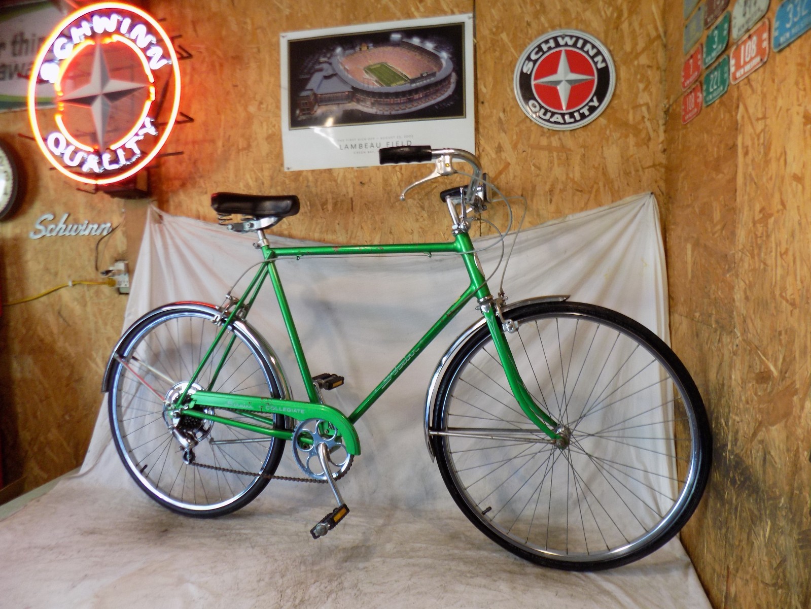 1976 SCHWINN COLLEGIATE RADIANT LIME GREEN 5-SPEED BIKE RACER SPEEDSTER VINTAGE