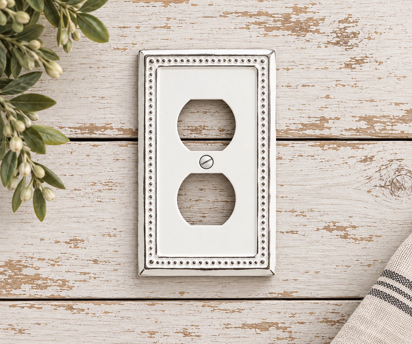 White Metal Shabby Chic Outlet Cover Steel Duplex Wall Plate Cover VTG Design 