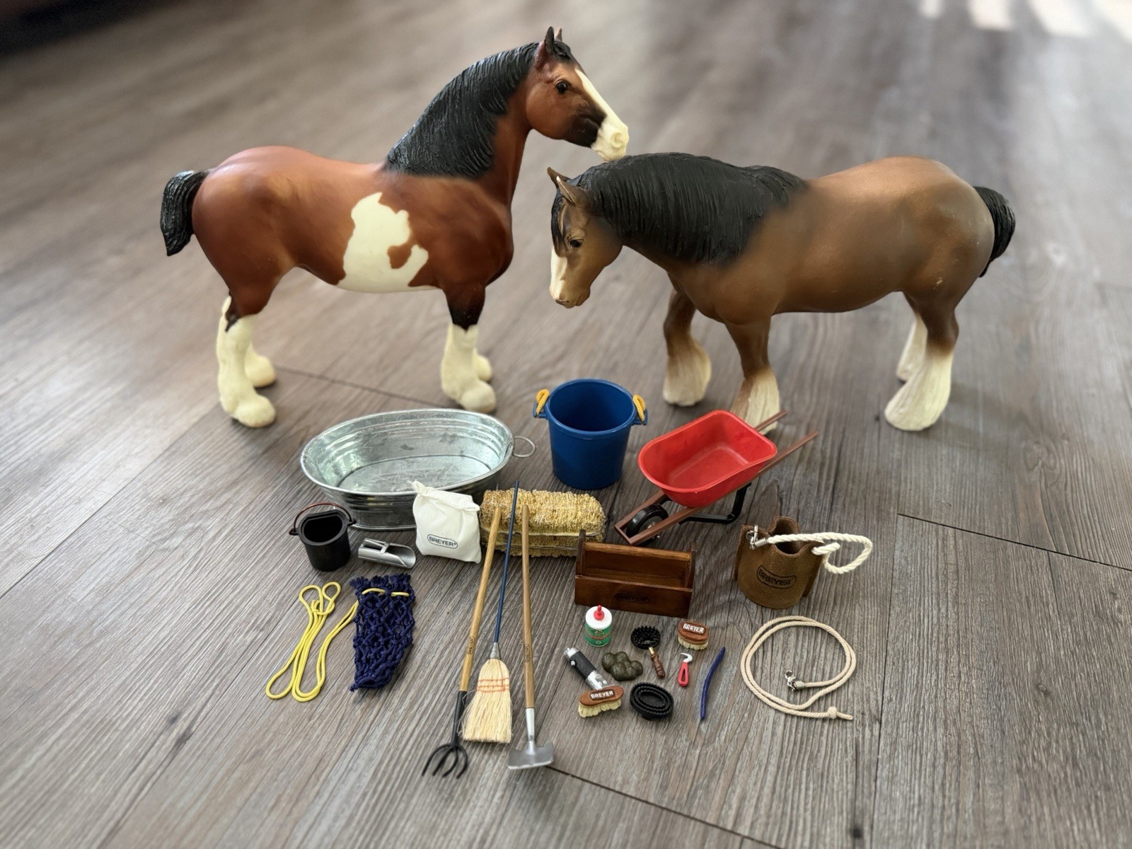 Vintage Breyer Horses & Accessories Lot Vintage Breyer Horses & Accessories Lot
