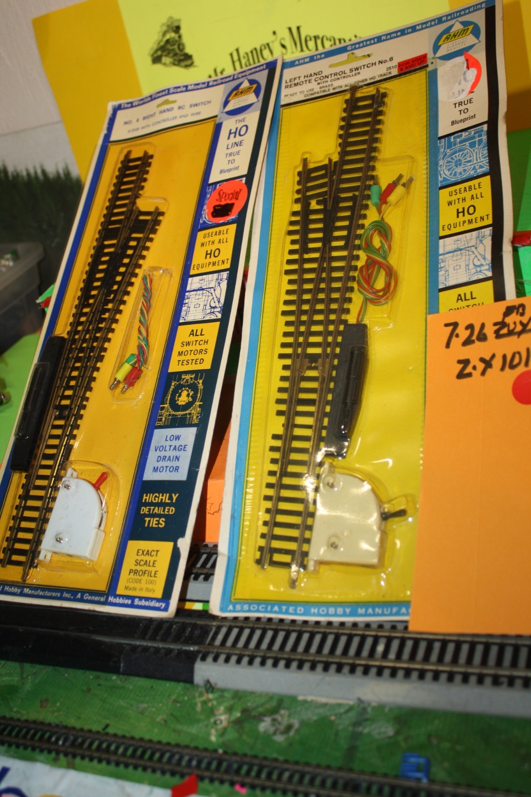 NIB AHM Left & R Hand Switch Remote Control Track #2510 & #2509 with controller NIB AHM Left & R Hand Switch Remote Control Track #2510 & #2509 with controller