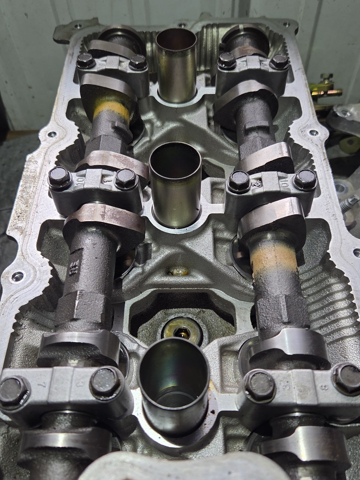 2003-2006 Nissan 350Z Infiniti G35 Cylinder Head Pair Set with cams