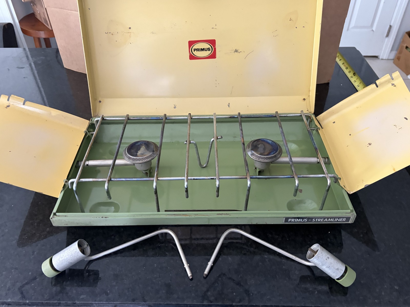 Vintage Primus Streamliner 2 Burner Propane Camping Stove Complete Green 2393 Vintage Primus Streamliner 2 Burner Propane Camping Stove Complete Green 2393