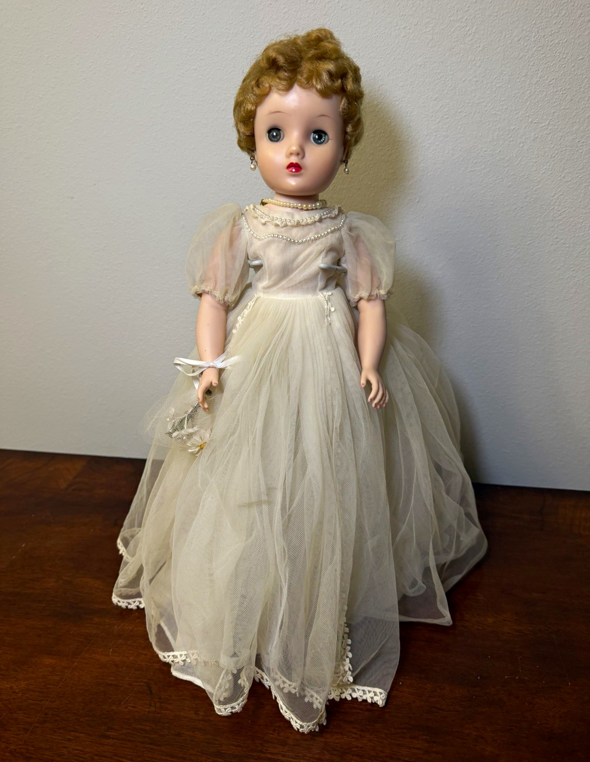 Vintage 1957 Madame Alexander Elise Bride Doll 16” Original Tagged Wedding Gown