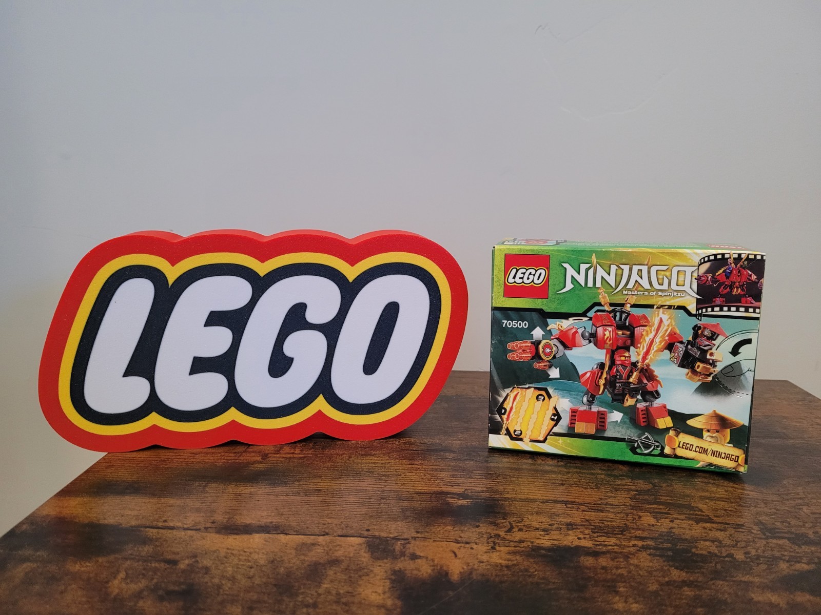 LEGO #70500 NINJAGQ KAI\'S FIRE MECH NEW SEALED LOWER 48 STATES LEGO #70500 NINJAGQ KAI\'S FIRE MECH NEW SEALED LOWER 48 STATES