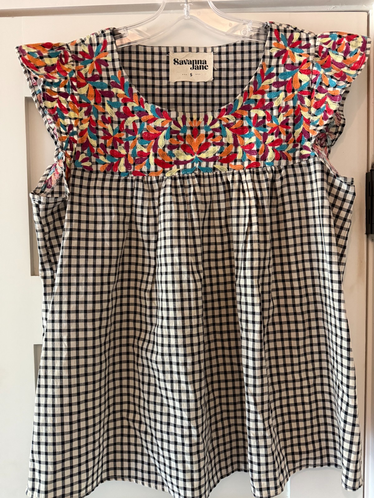 Savanna Jane Blouse embroidered w/ cap sleeves Sz Small Savanna Jane Blouse embroidered w/ cap sleeves Sz Small
