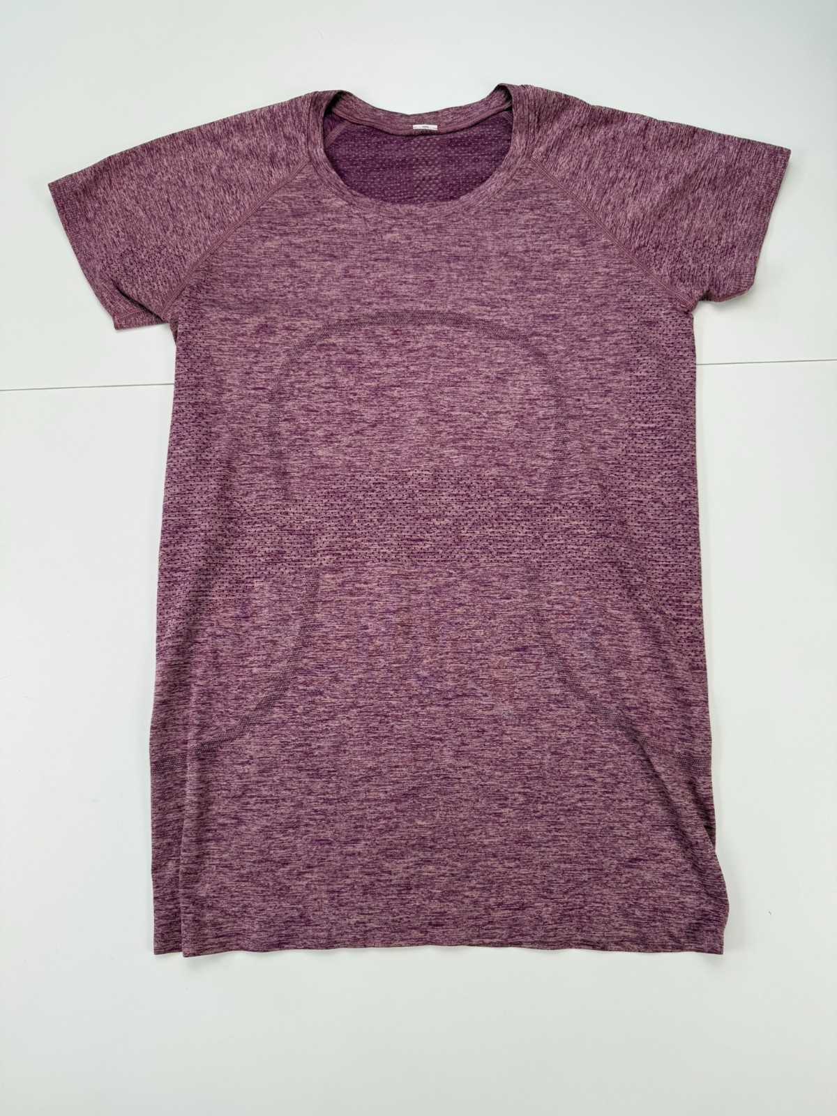 Lululemon Swiftly Tech Womens Purple Short Sleeve Shirt Seamless Running
