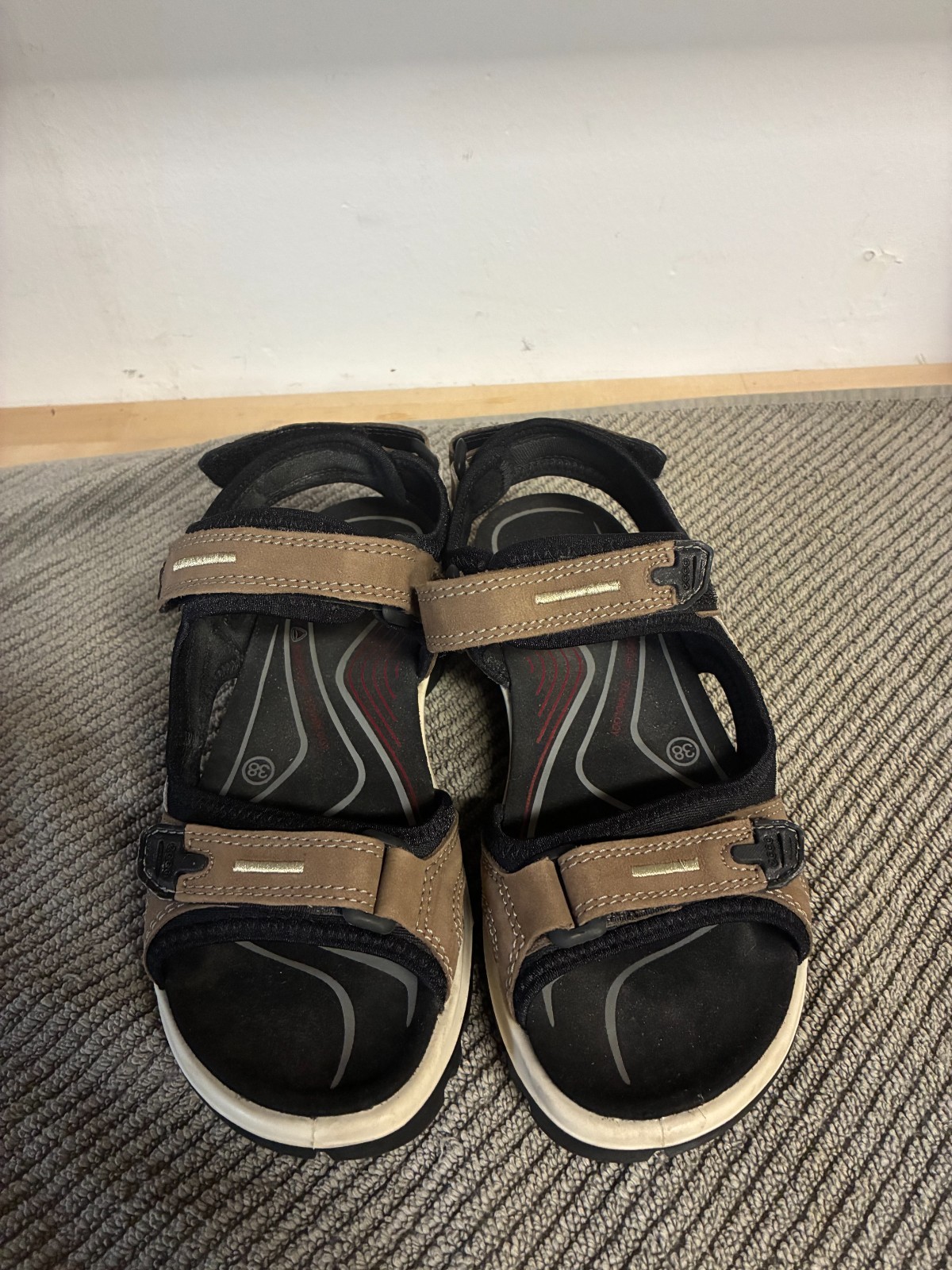 Ecco Women\'s Leather Sandals Size 38, bare worn, Taupe