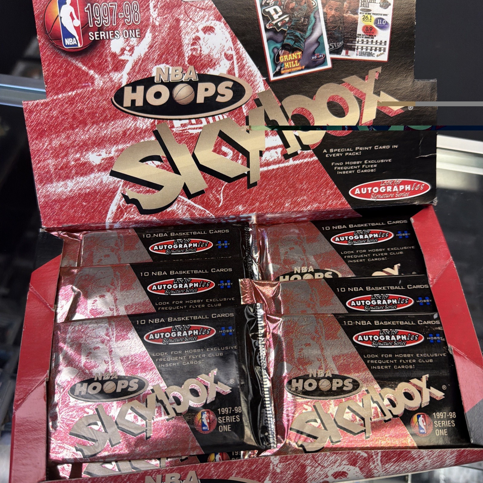 1 Pack NBA 1997-1998 NBA HOOPS SKYBOX Series 1 Fact Sealed Foil Pack 1 Pack NBA 1997-1998 NBA HOOPS SKYBOX Series 1 Fact Sealed Foil Pack
