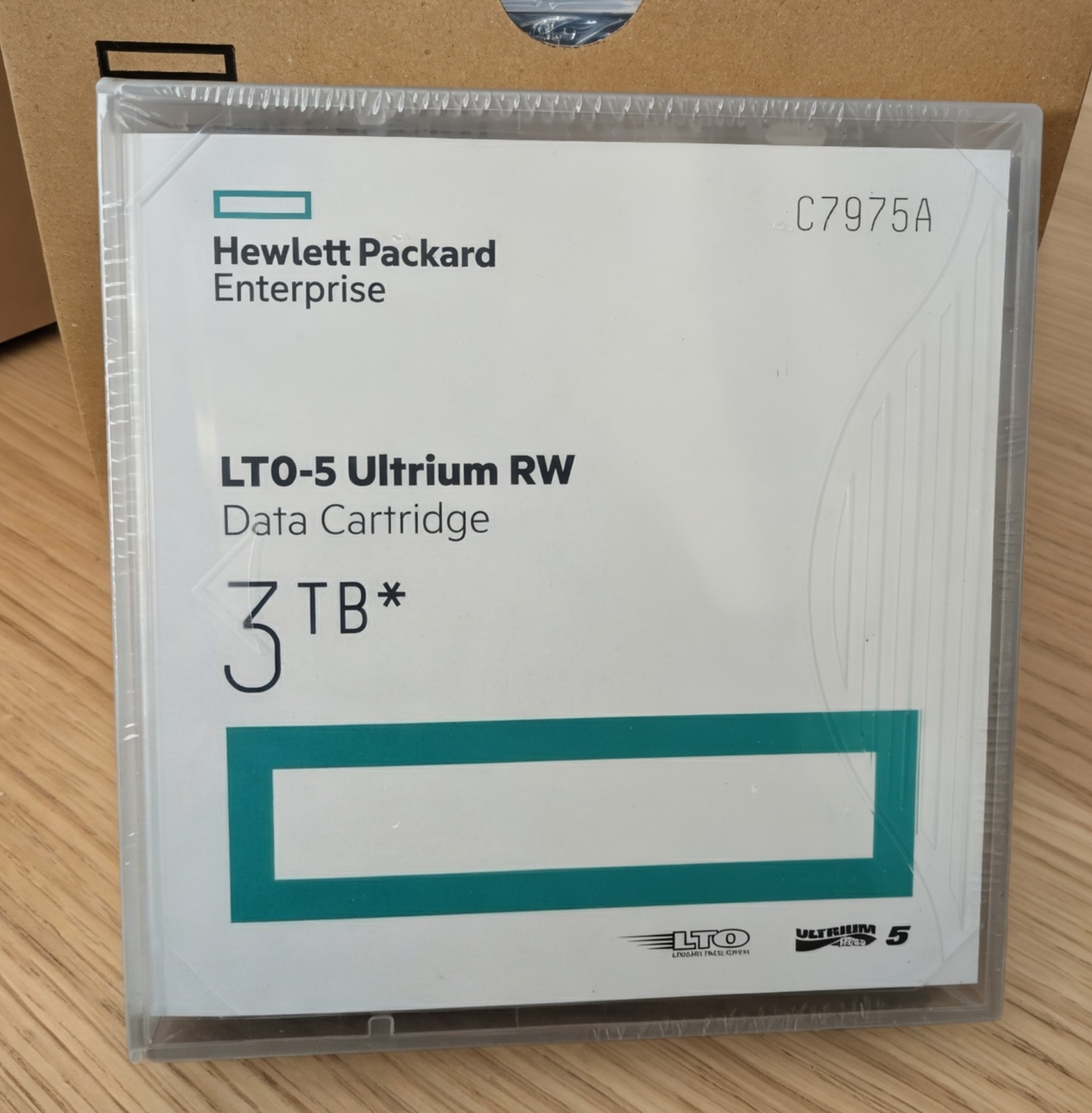 New HP C7975A LTO-5 Ultrium RW Data Cartridge 3.0 TB New HP C7975A LTO-5 Ultrium RW Data Cartridge 3.0 TB