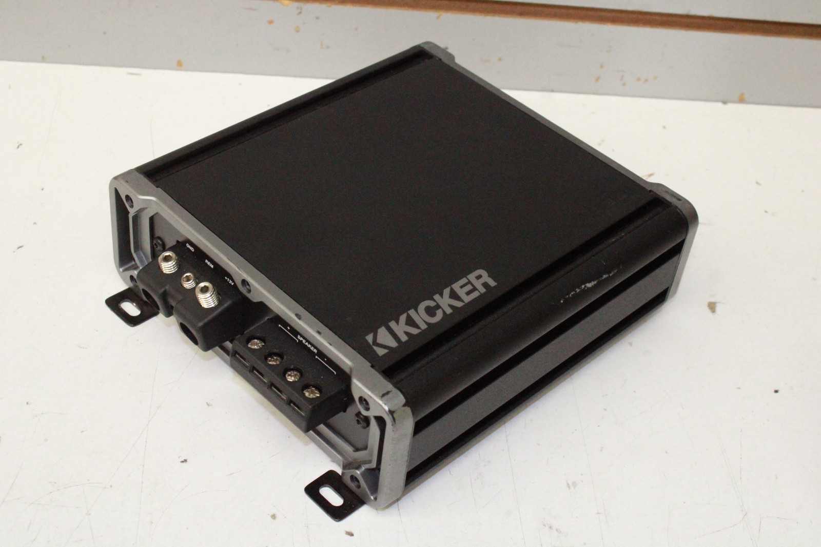 KICKER CXA800.1  800W RMS Mono Car Audio Amplifier Amp