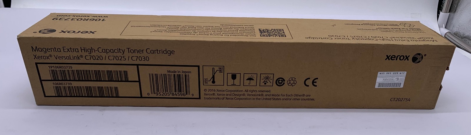 Genuine Xerox 106R03739 (106R3739) High Yield Magenta Toner Cartridge, OEM Genuine Xerox 106R03739 (106R3739) High Yield Magenta Toner Cartridge, OEM