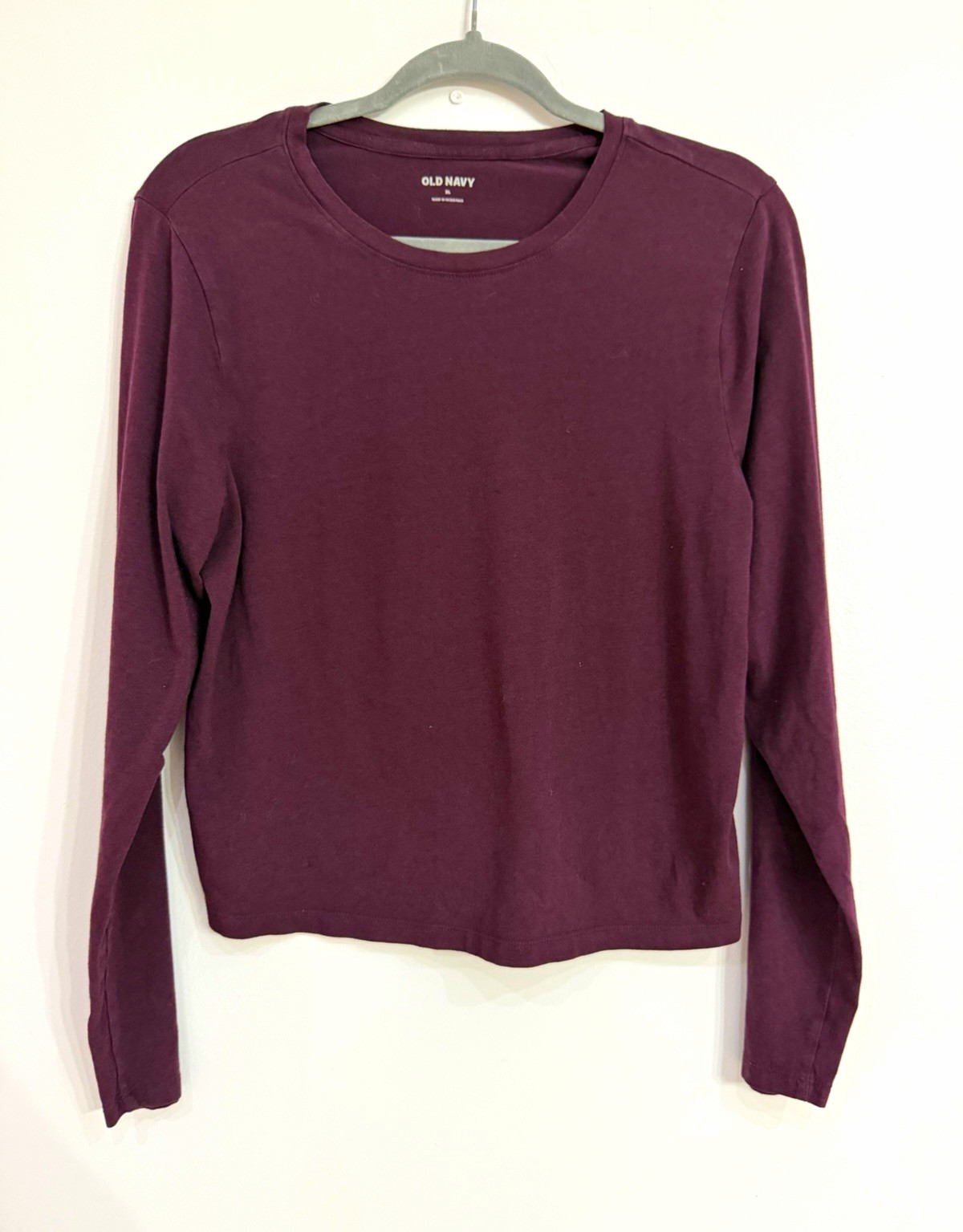 Old Navy Women’s XL Purple Solid Crew Neck Long Sleeve Knit Pullover T-Shirt Old Navy Women’s XL Purple Solid Crew Neck Long Sleeve Knit Pullover T-Shirt