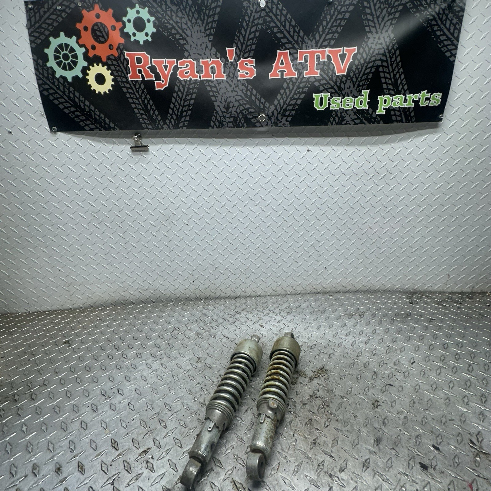 1975 Suzuki GT380 Sebring REAR BACK SHOCKS ABSORBERS SET PAIR H7-3188.ZQ