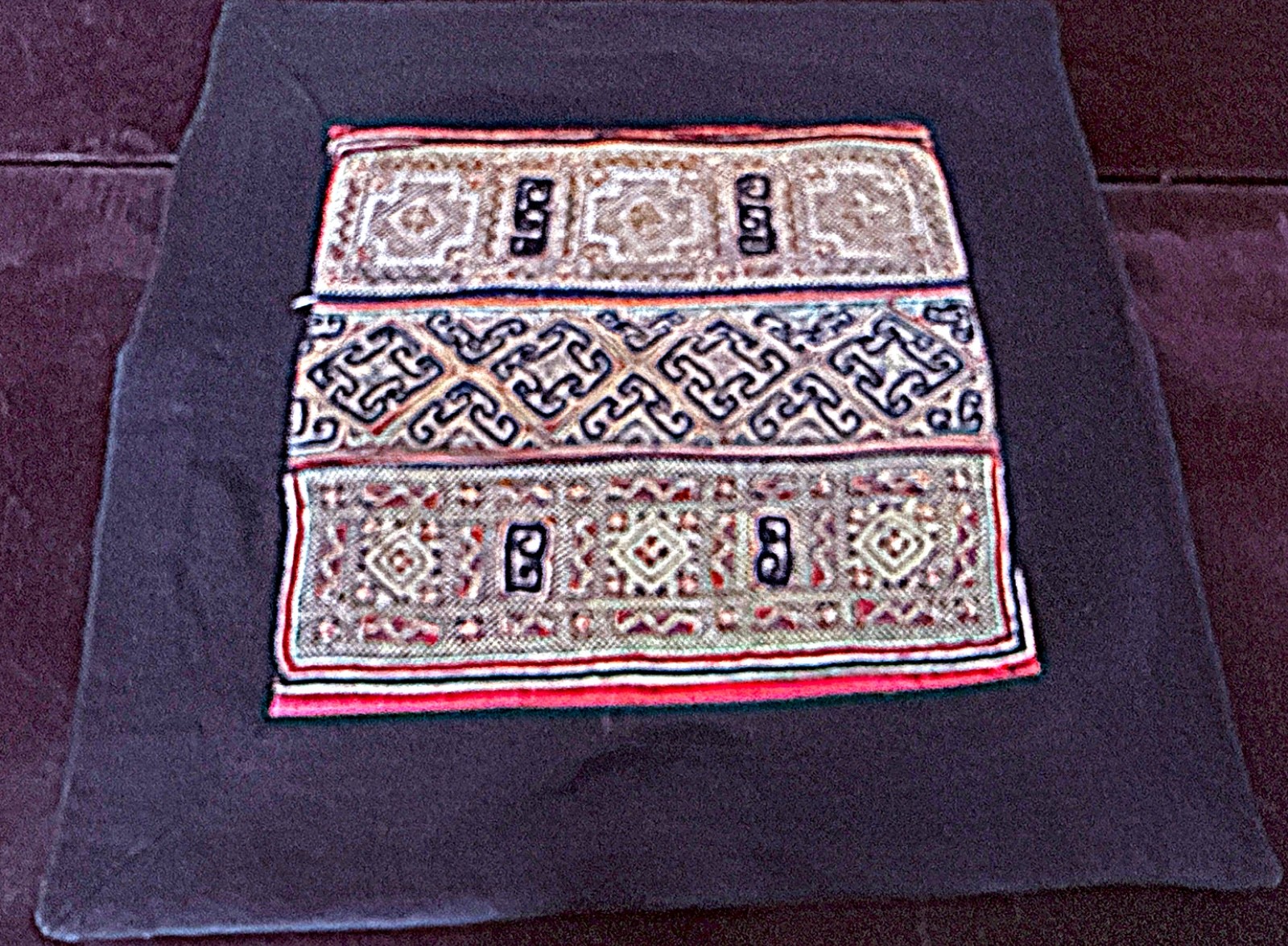 Vintage Hmong Tribal Vietnamese Embroidered Cloth Pillow Cover B509 Vintage Hmong Tribal Vietnamese Embroidered Cloth Pillow Cover B509