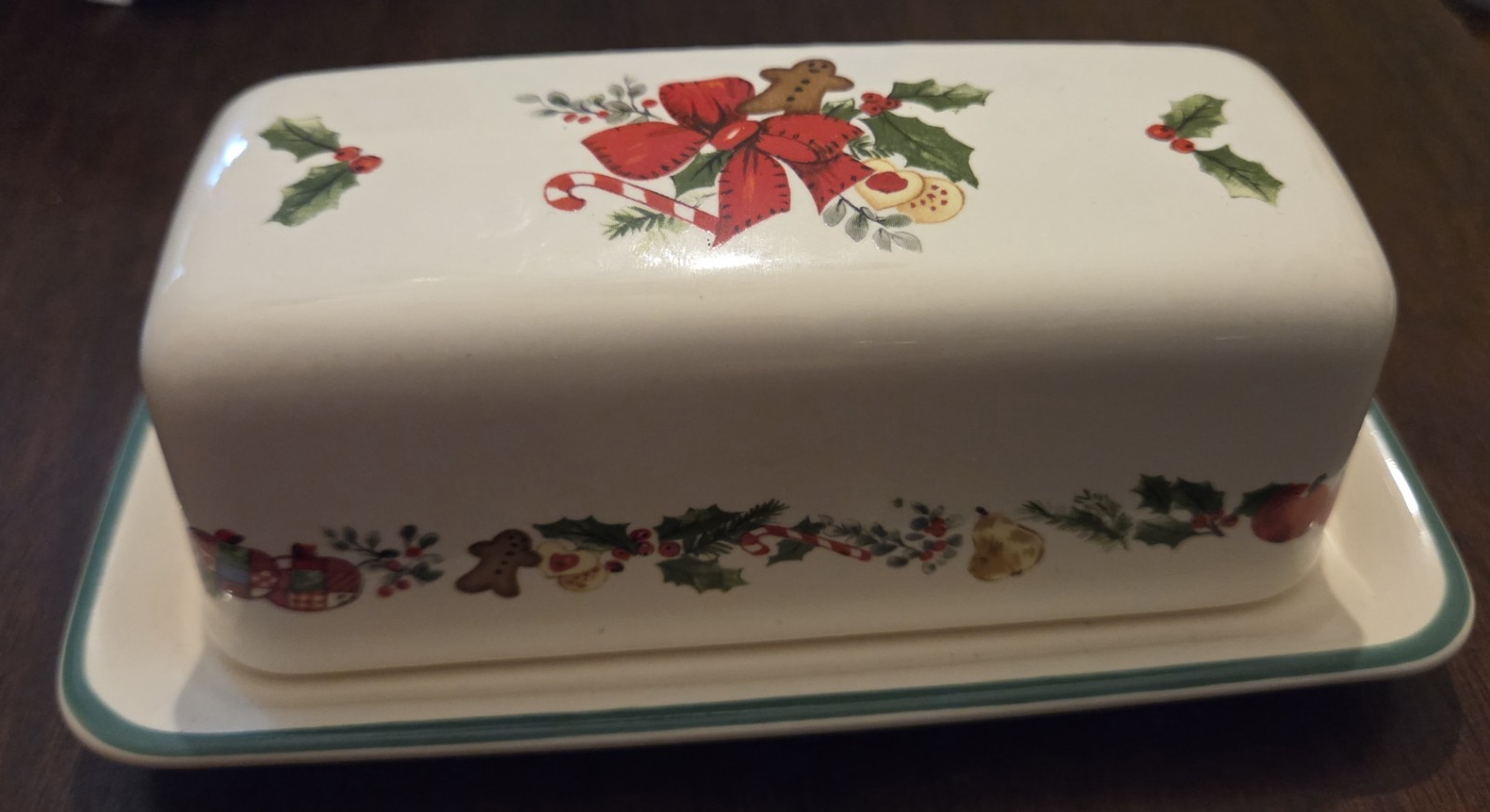 Pflatzgraff Vintage Christmas Heritage Butter Dish Rare Sugar Plum Pattern USA