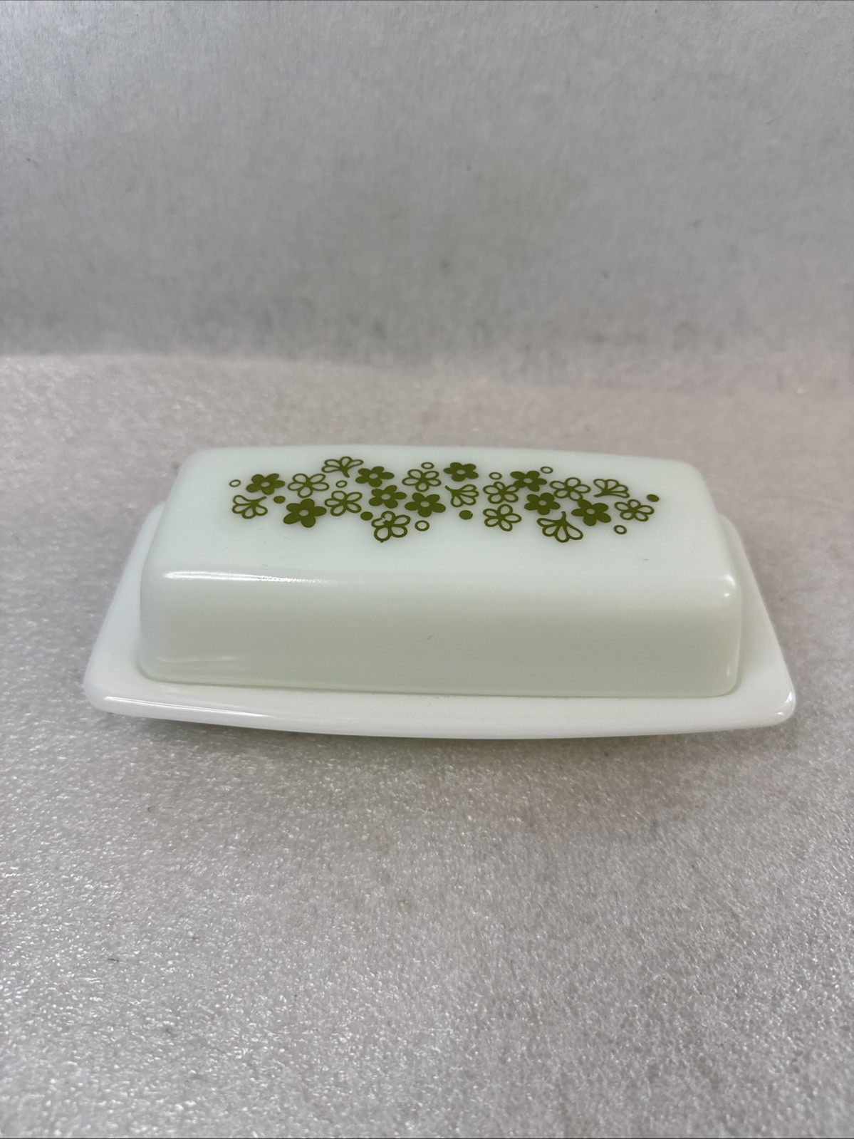 Vintage PYREX Butter Dish Spring Blossom Green Crazy Daisy Milk Glass 1970\'s Vintage PYREX Butter Dish Spring Blossom Green Crazy Daisy Milk Glass 1970\'s