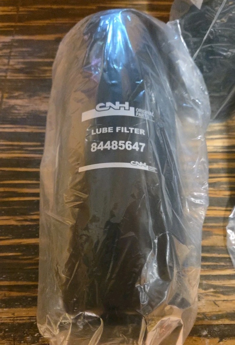 New Holland CNH 84485647 Oil Filter