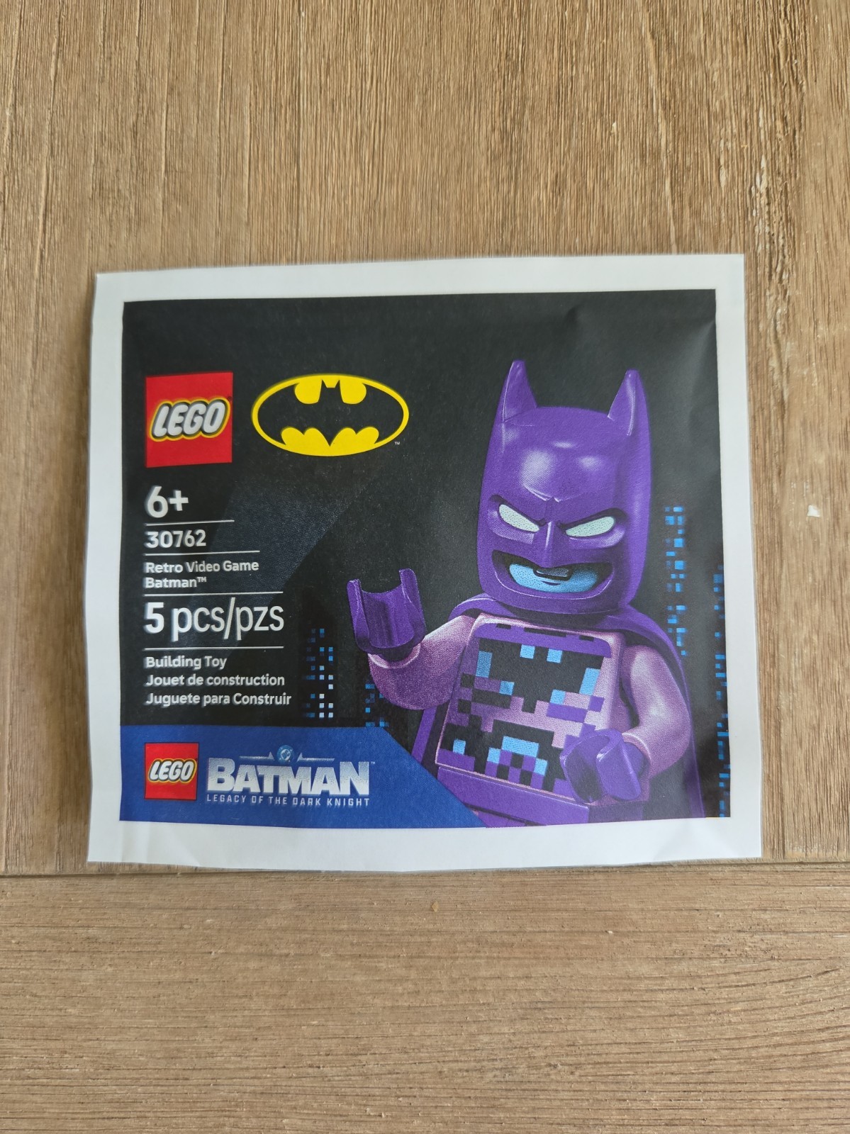 Genuine LEGO 30762 Pixel Purple Batman Action Figure New