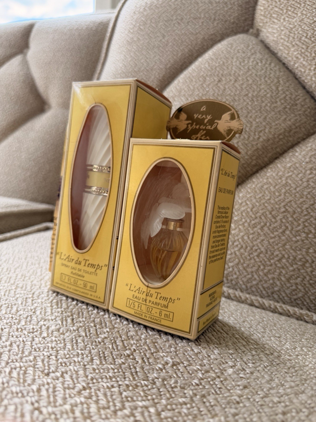 Vintage Nina Ricci L\'Air du Temps Eau de Parfum Spray 1.7 fl oz + Sample Size Vintage Nina Ricci L\'Air du Temps Eau de Parfum Spray 1.7 fl oz + Sample Size