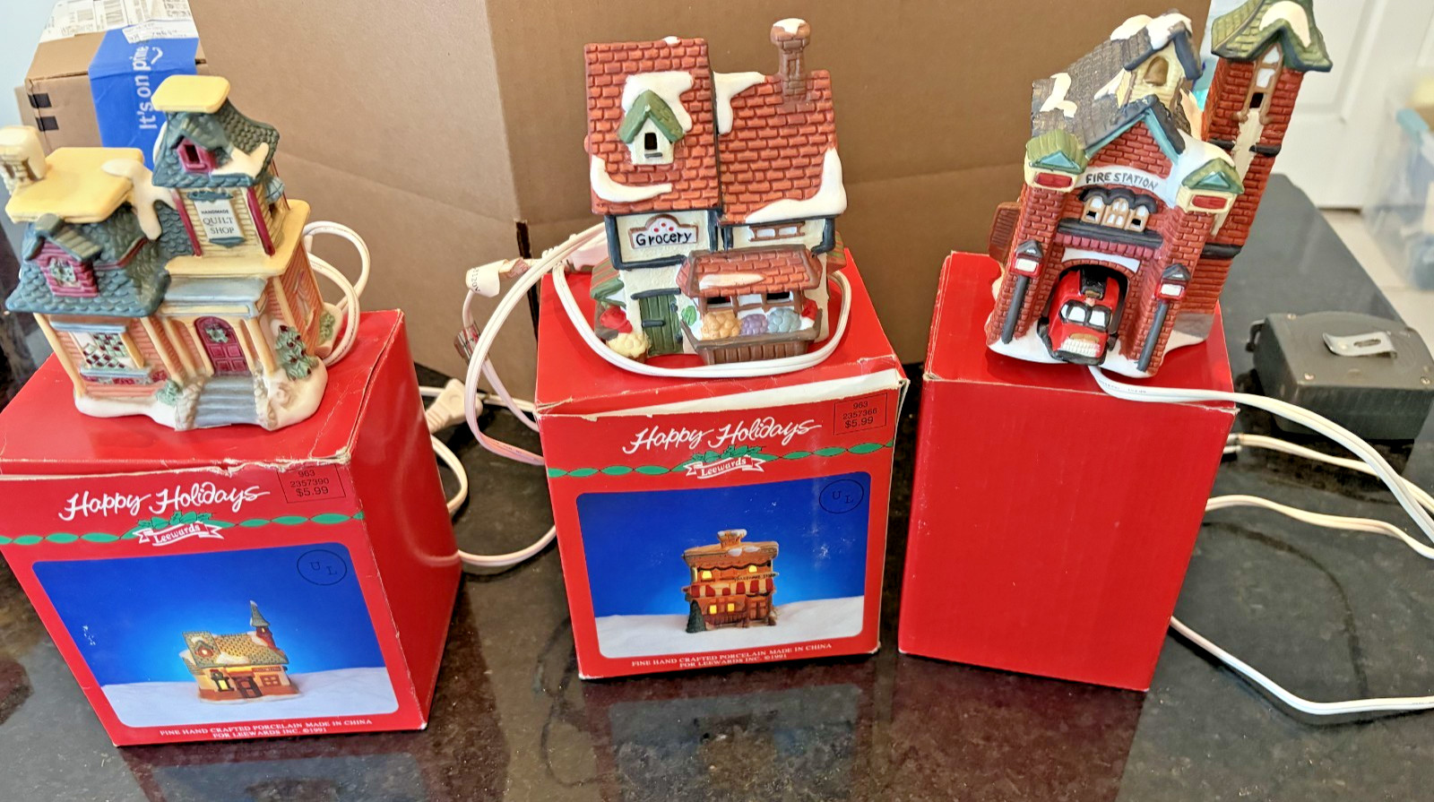 Leewards Happy Holidays Porcelain Village Houses Lot of 3 Lighted Boxed Works Leewards Happy Holidays Porcelain Village Houses Lot of 3 Lighted Boxed Works