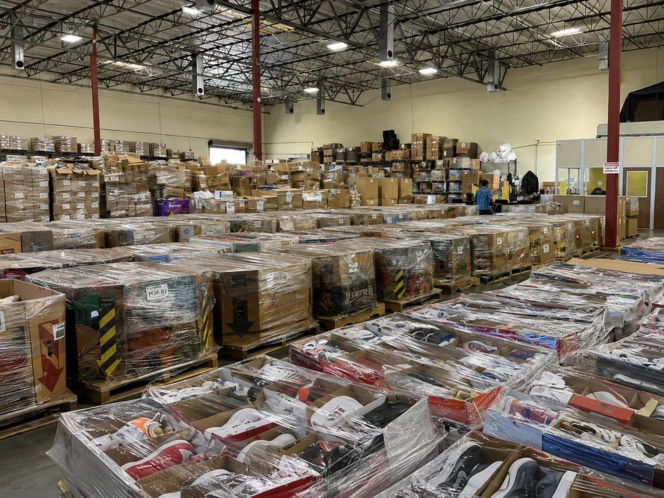 Amazon Warehouse Clearance Mystery Box – Premium Liquidation Stock