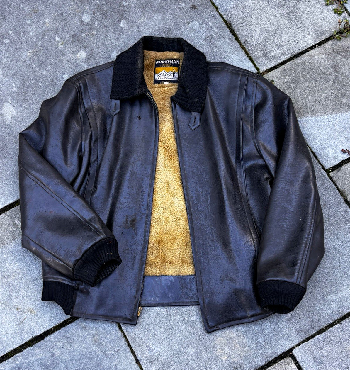 True Vintage Norseman Men\'s Leather Bomber Jacket Fur Lined Size Medium