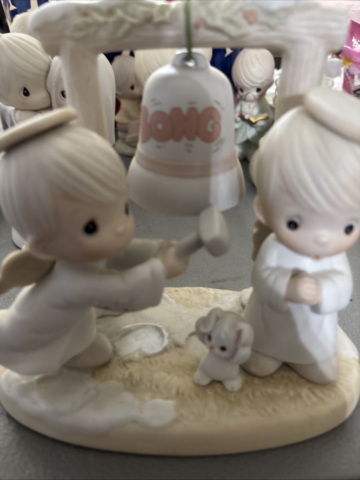 1992 Precious Moments Figurine Angels #525898 “Ring Those Christmas Bells” 