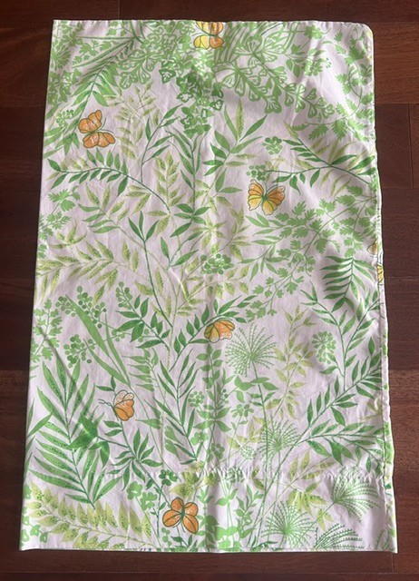 Vintage 1970s 1pc. butterfly greenery cotton pillowcase 19\