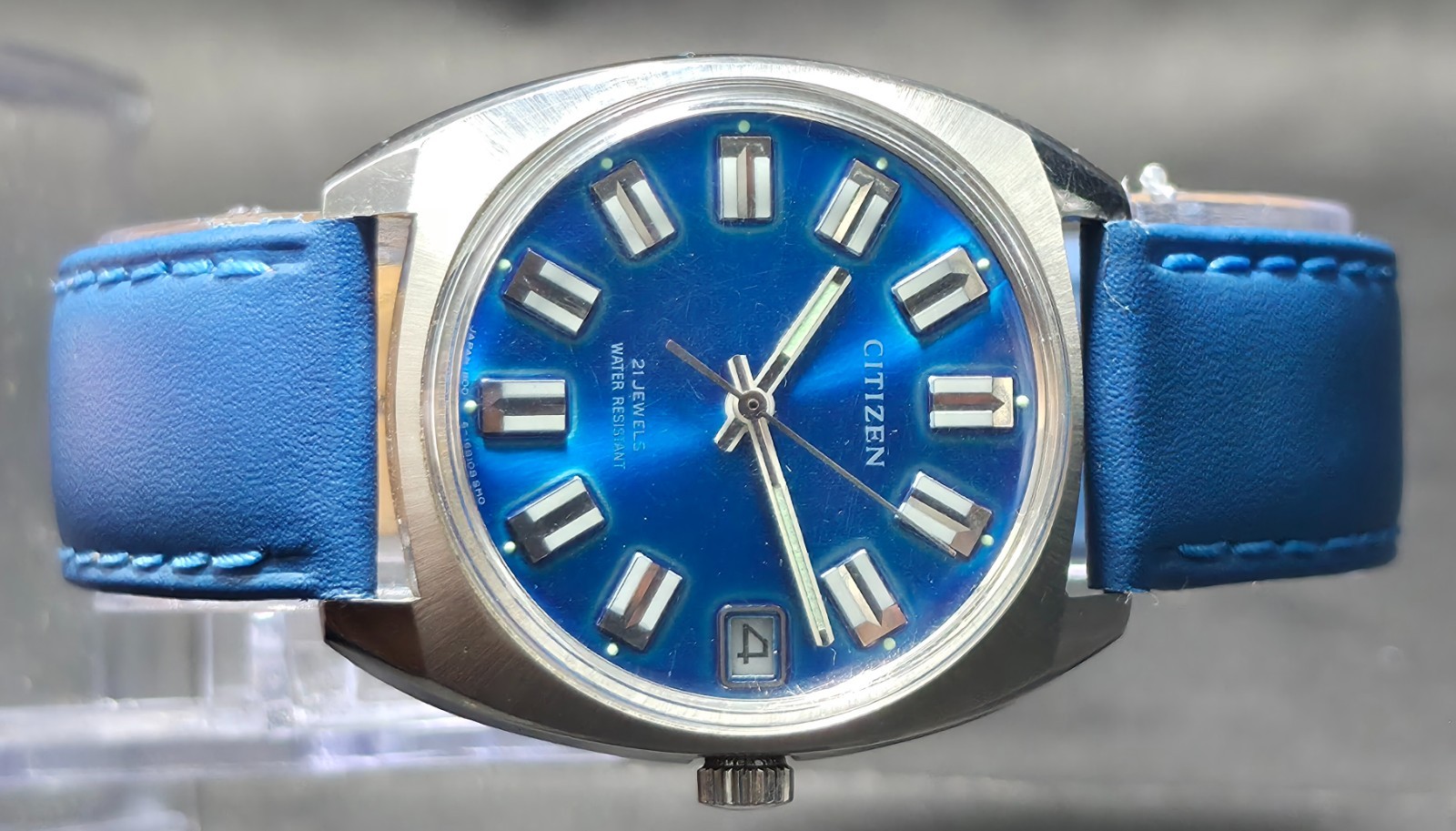 VINTAGE CITIZEN BLUE DIAL SIGNED CROWN DATE  SIGNED CROWN JAPAN MEN\'S WATCH