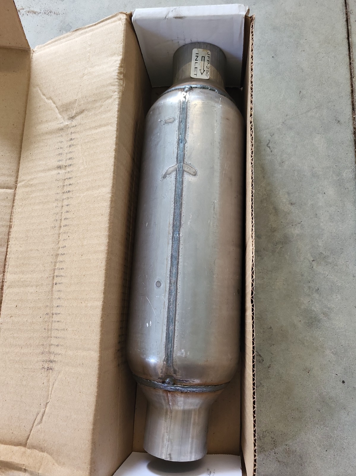 Jones Exhaust JFP250 Flow Pack Muffler 2.5 Inlet, 2.5 Outlet