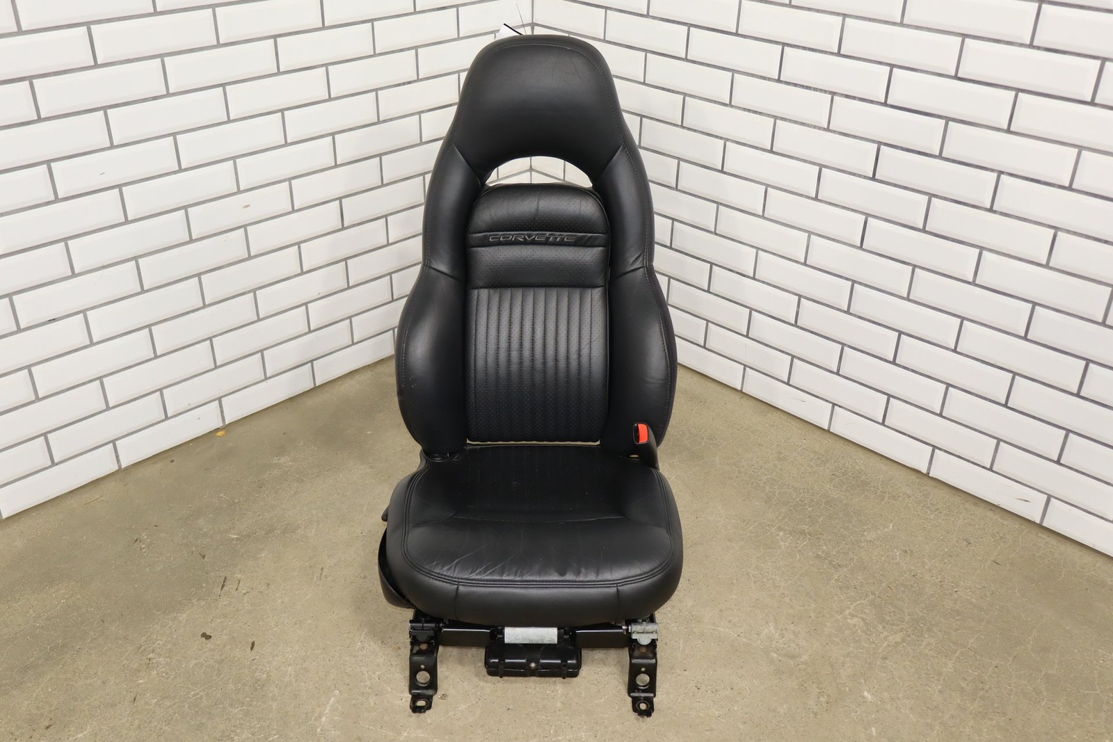 1997-2004 Chevrolet Corvette C5 RH Seat Leather Black 193 Power