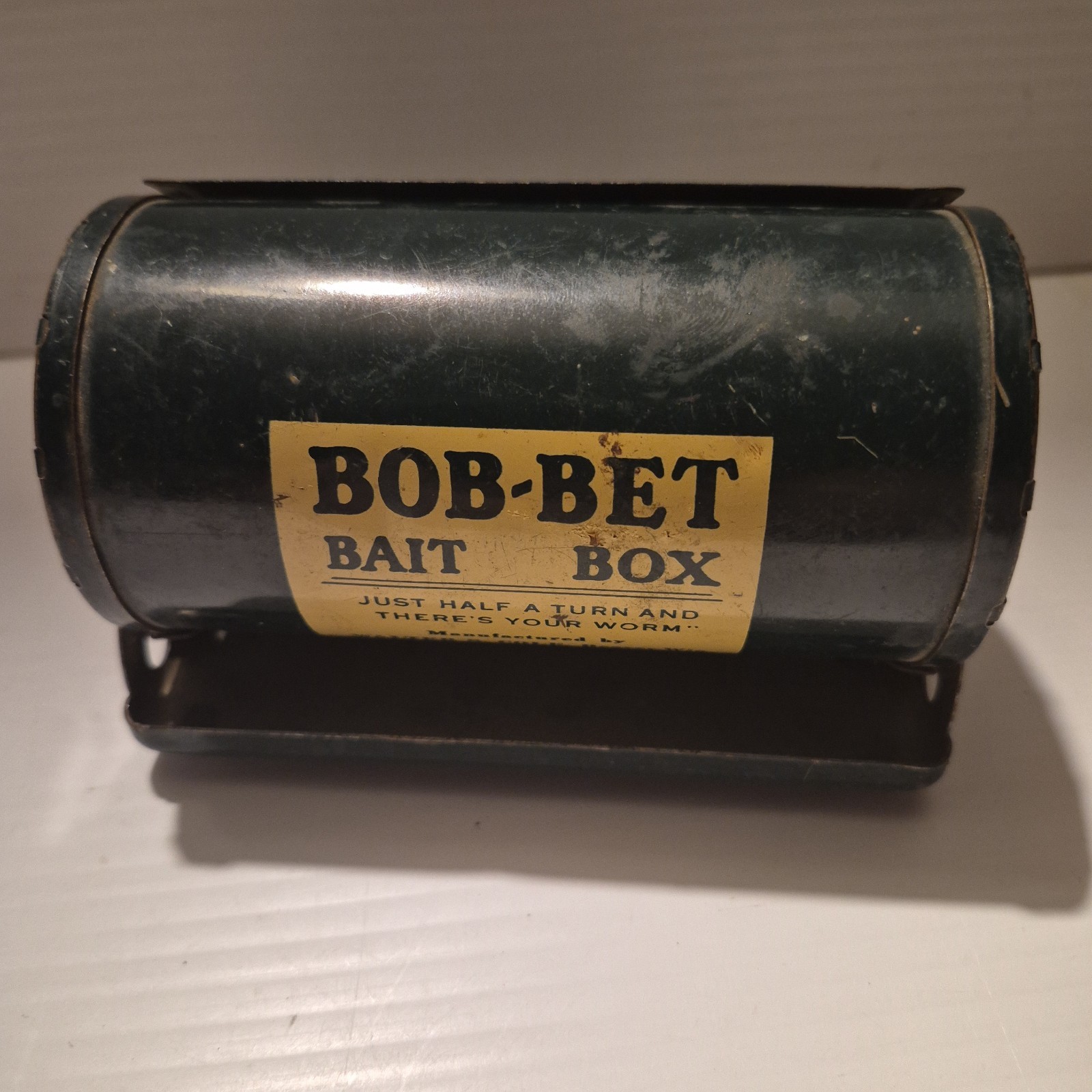 Vintage Bob Bet Bait Box Worm Bait Box Vintage Bob Bet Bait Box Worm Bait Box
