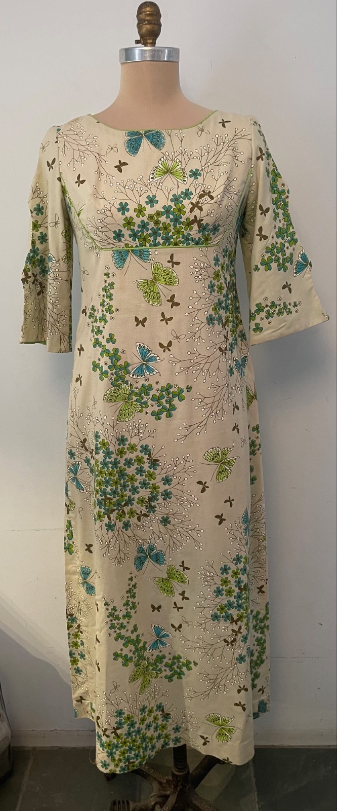 VTG ALFRED SHAHEEN  1960\'S LONG cotton HAWAIIAN dress~S~BUTTERFLIES~GREAT