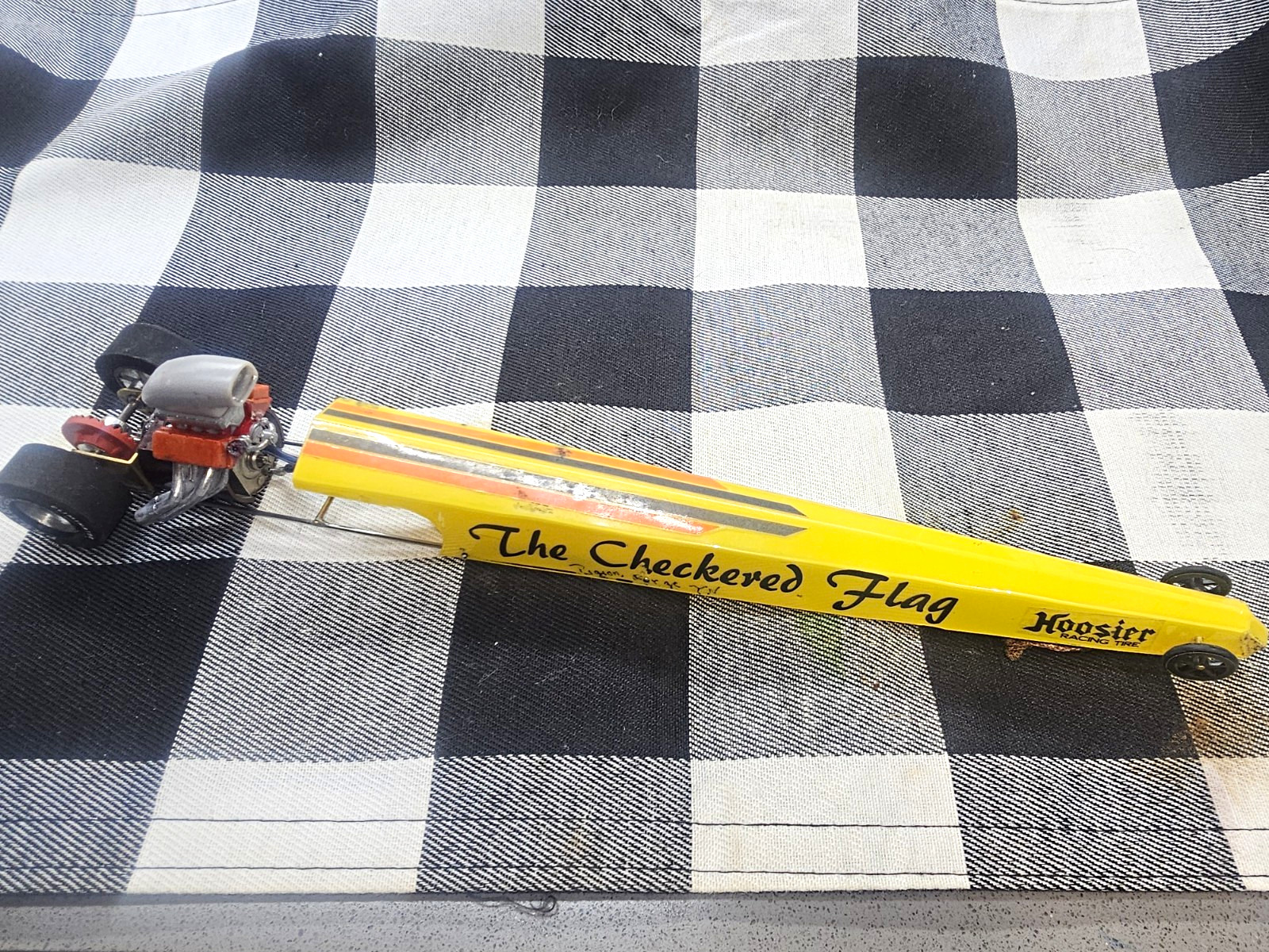1/24 Scale Slot Car Dragster The Checkered Flag Hoosier Vintage 1970 1/24 Scale Slot Car Dragster The Checkered Flag Hoosier Vintage 1970