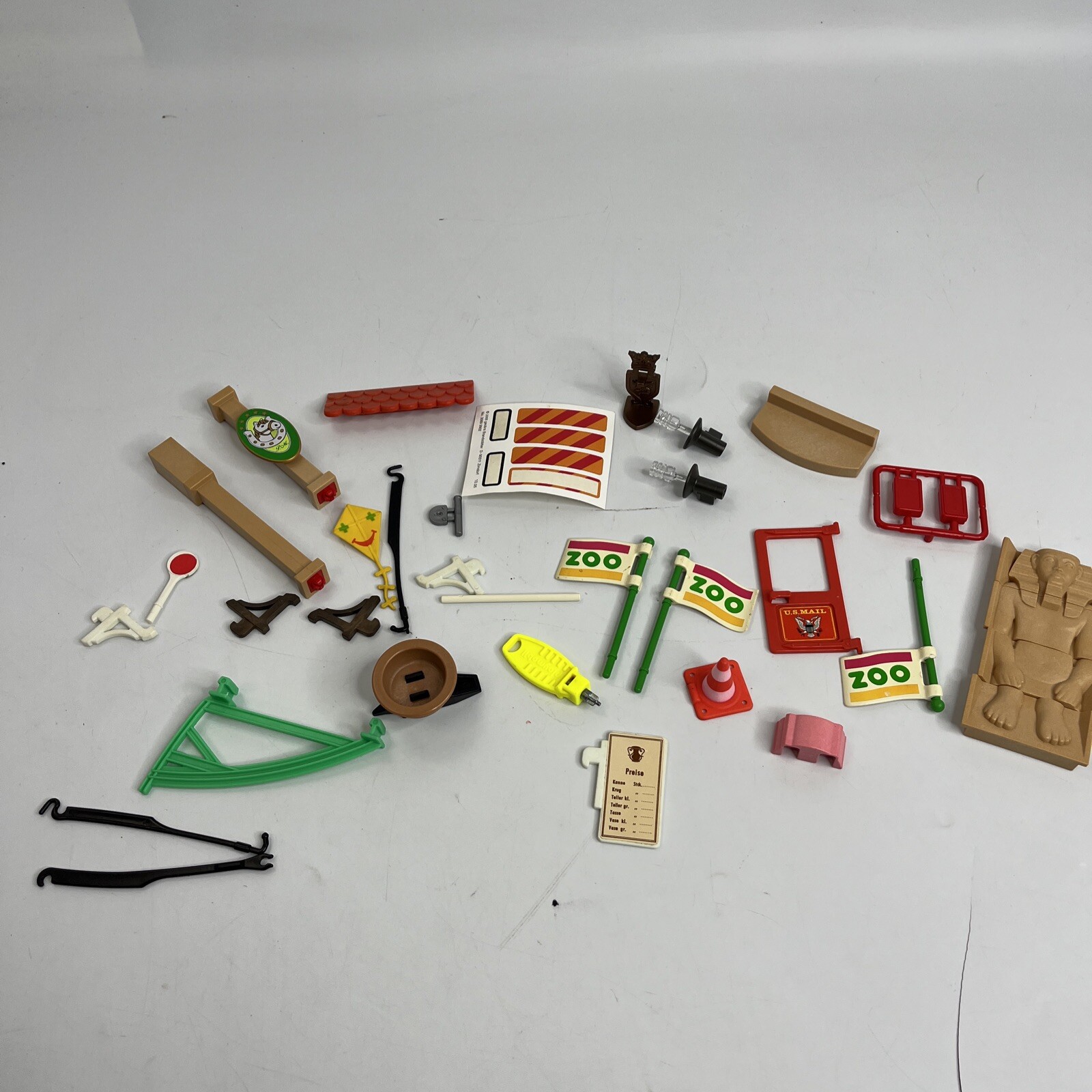 Playmobil Lot Accessories  Posts, Signs Cone And Misc Vintage 70’s-90s