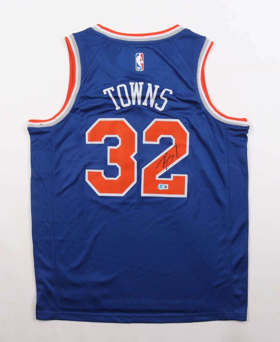 Karl-Anthony Towns Signed New York Knicks Nike Jersey (Beckett) 2015 #1 Draft Pk Karl-Anthony Towns Signed New York Knicks Nike Jersey (Beckett) 2015 #1 Draft Pk