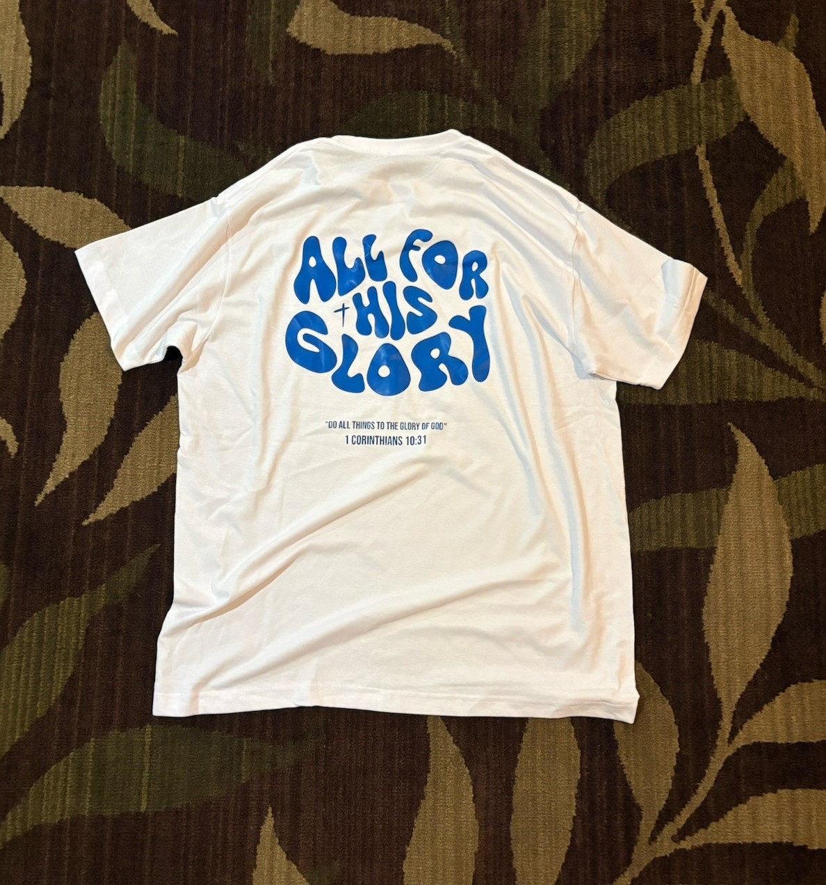 New* Old Navy Men\'s White Graphic Logo Crew Neck Short Sleeve T-Shirt Size L
