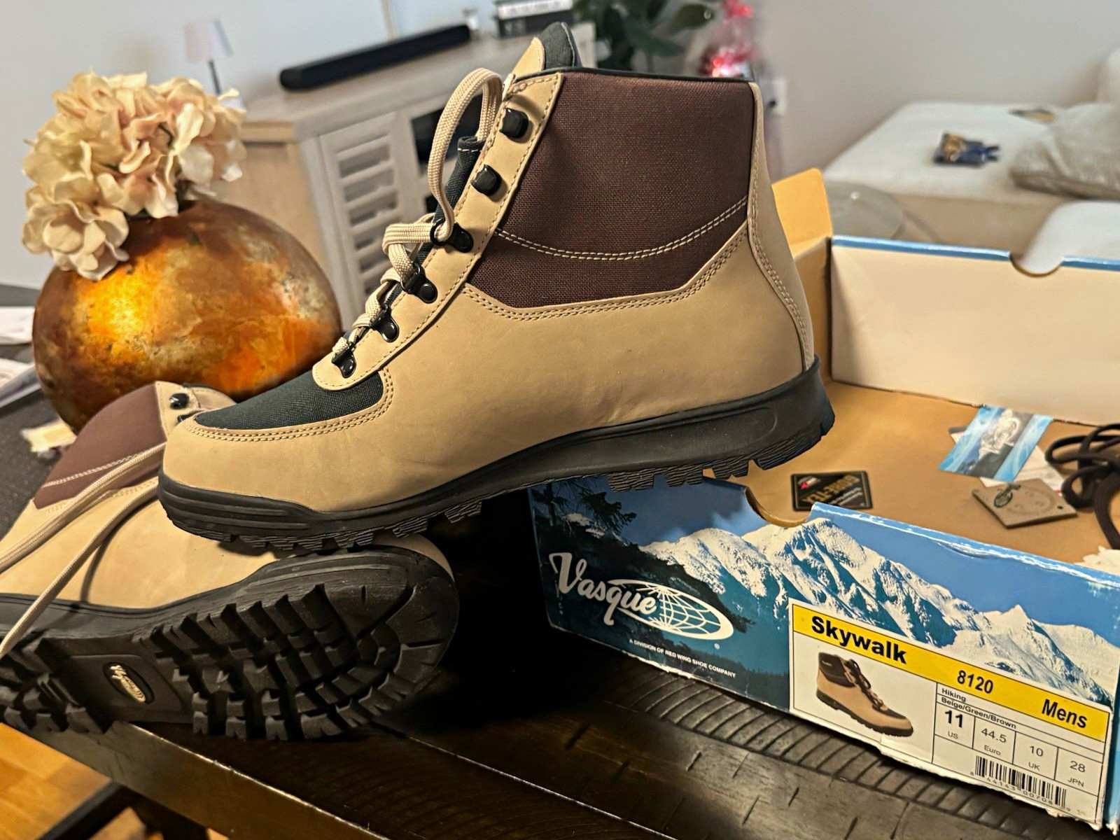 Vasque Skywalk 8120 Men\'s Hiking Boots Gore-Tex Thinsulate US 11 M Beige Vasque Skywalk 8120 Men\'s Hiking Boots Gore-Tex Thinsulate US 11 M Beige