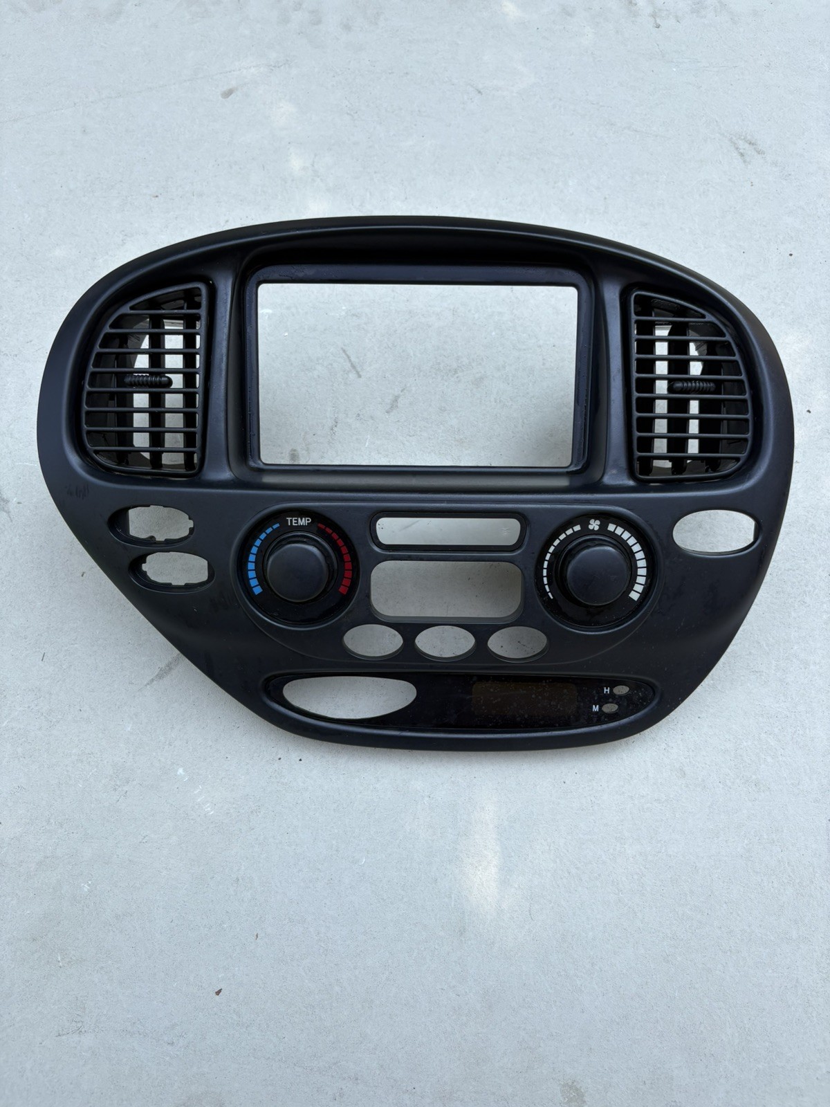 2001-2007 Toyota Sequoia Radio Climate Control Air Vent Bezel Trim Black